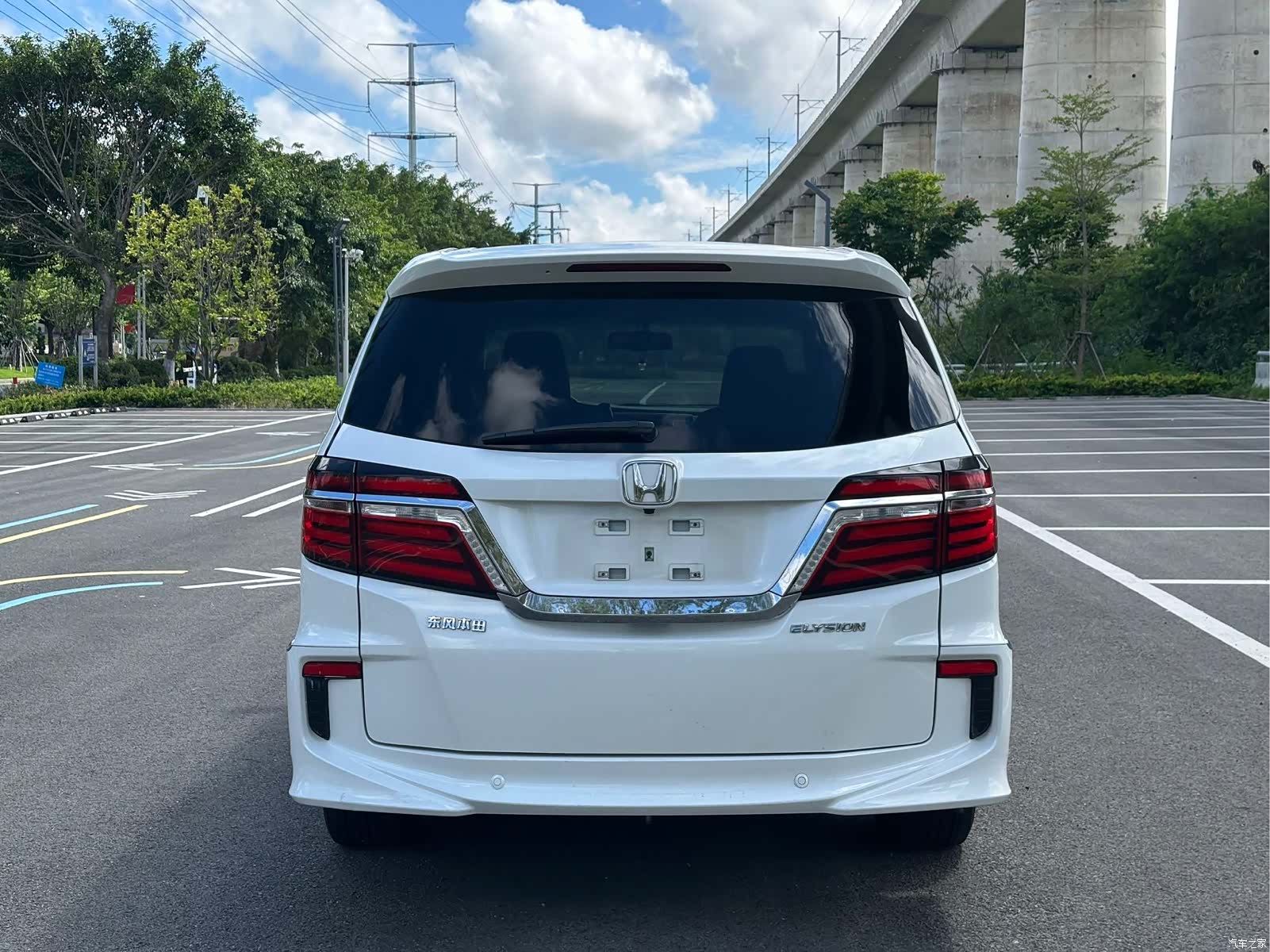Honda Elysion, 2016 8