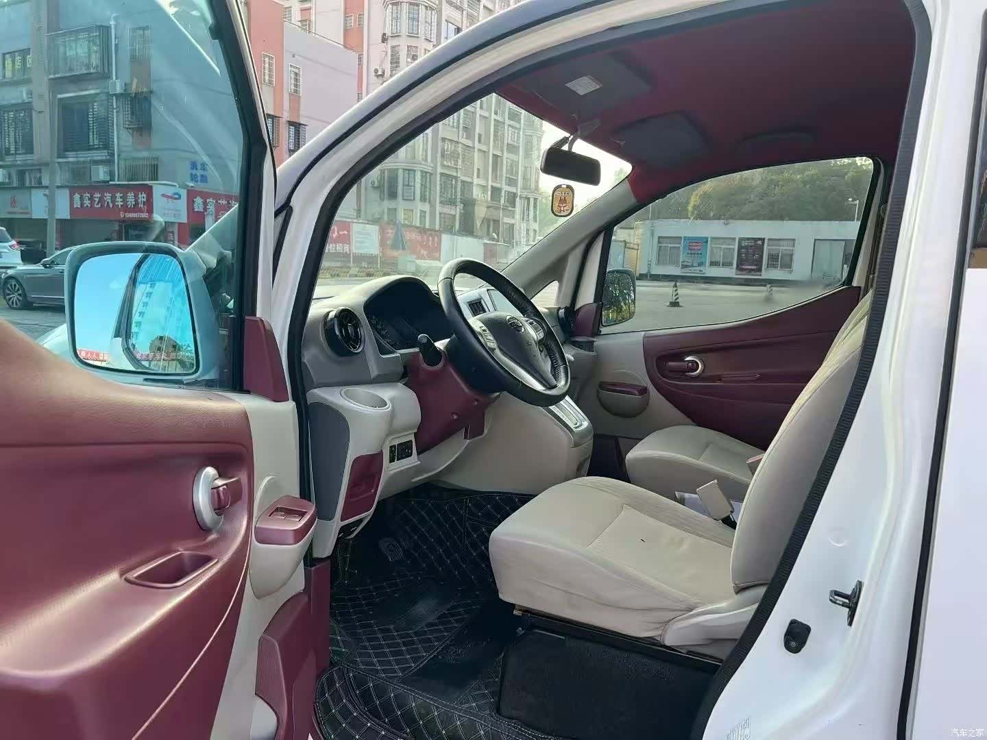 Nissan NV200, 2019 9