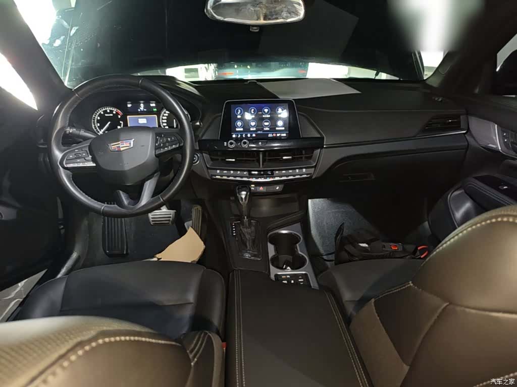 Cadillac CT4, 2022 10