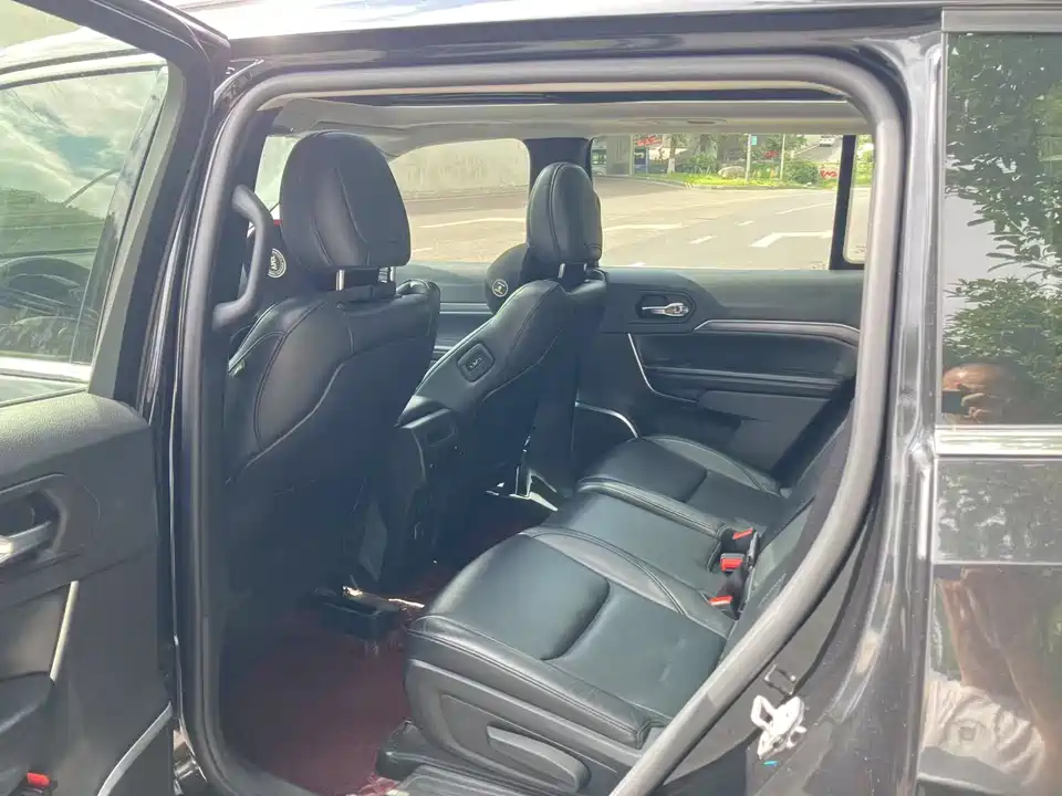 Jeep Grand Commander