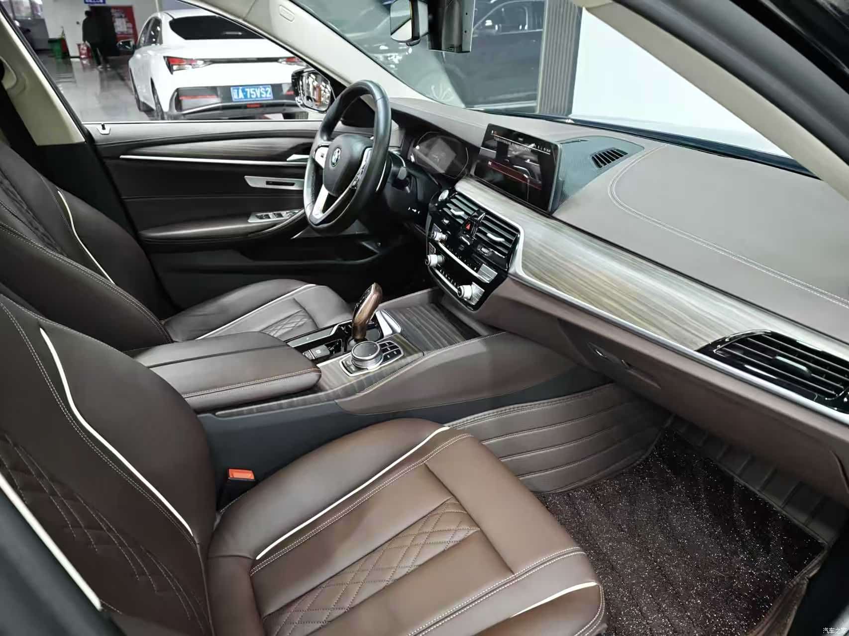 BMW 5 Series, 2020 4