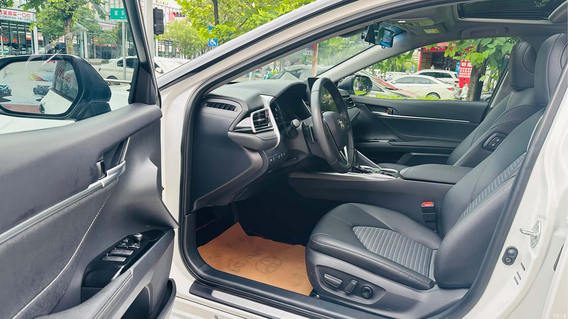 Toyota Camry, 2024 13
