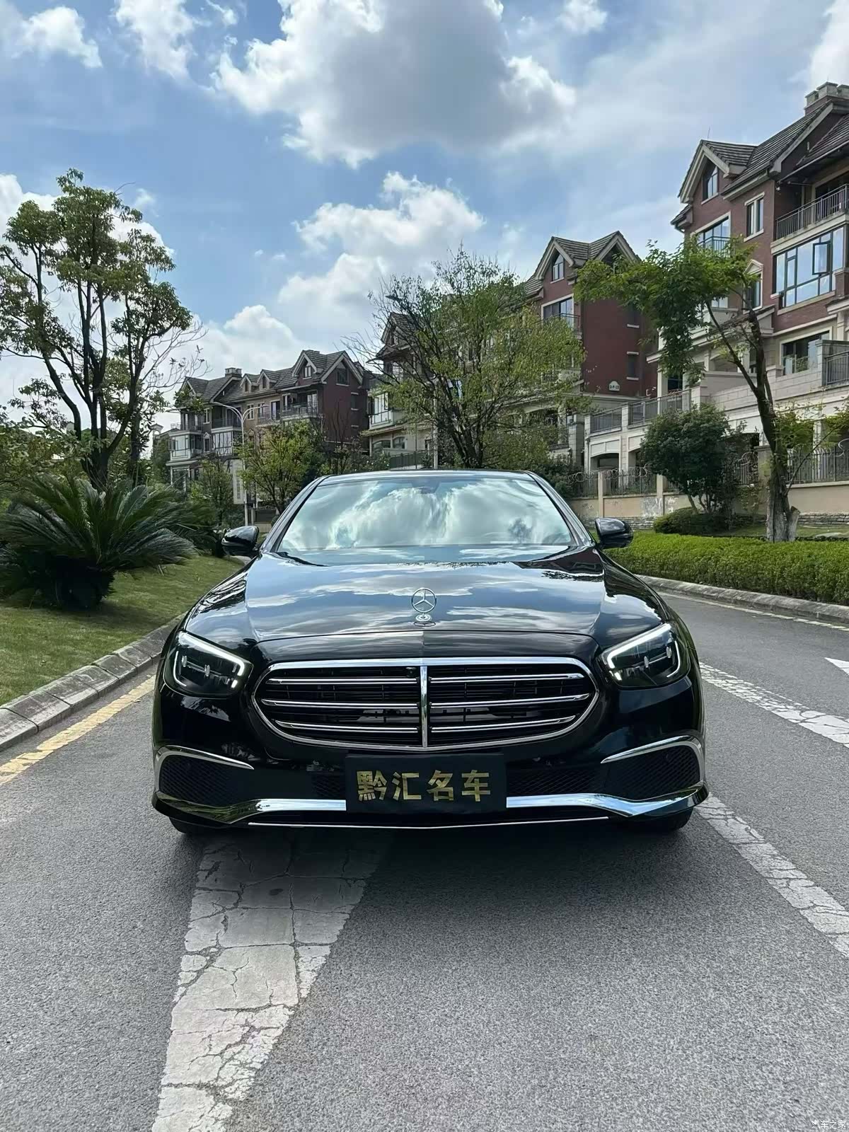 Mercedes-Benz E-Class, 2022 3