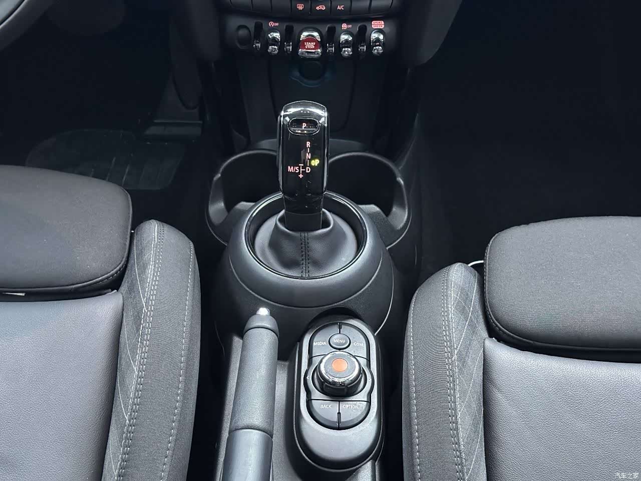 Mini Cooper, 2019 13