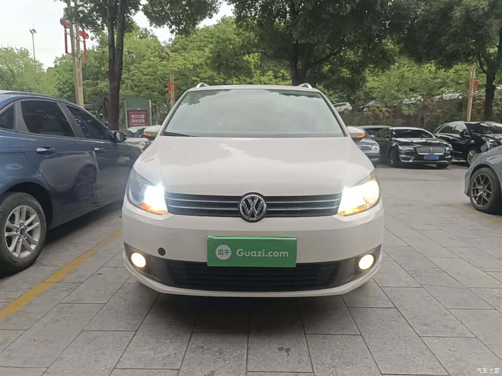 Volkswagen 5, 2014 3