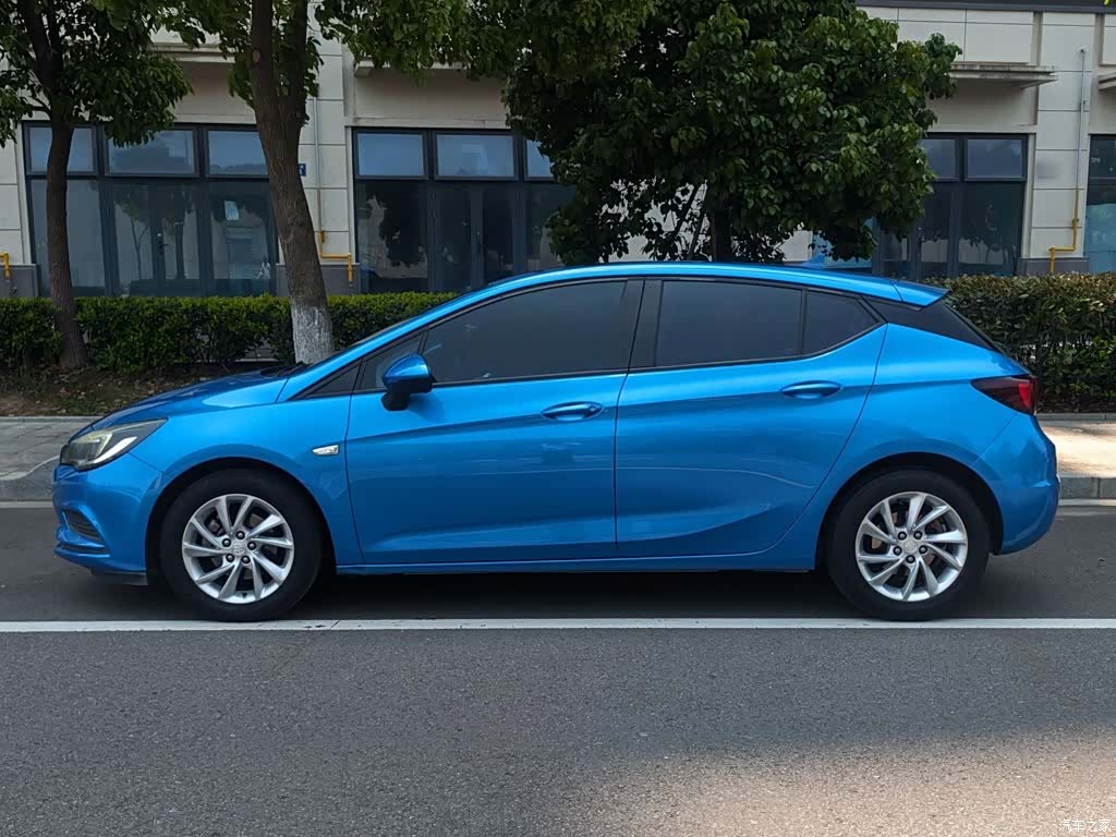 Buick Verano, 2017 9