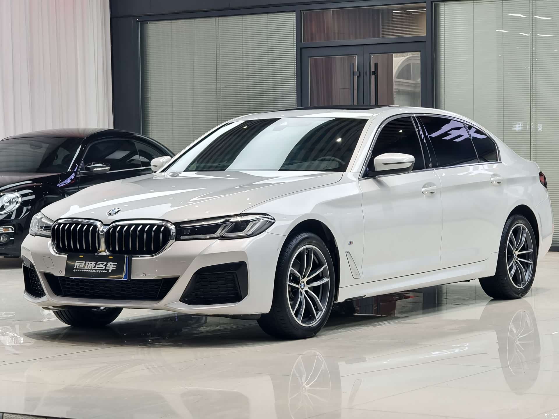 BMW 5 Series, 2023 1