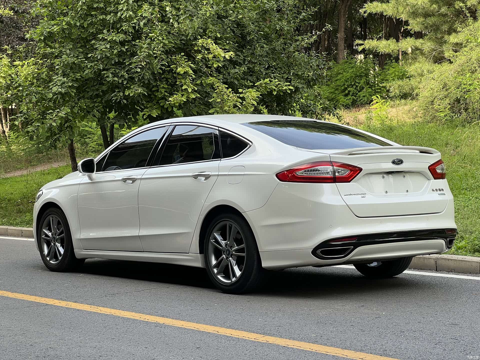 Ford Mondeo, 2016 8