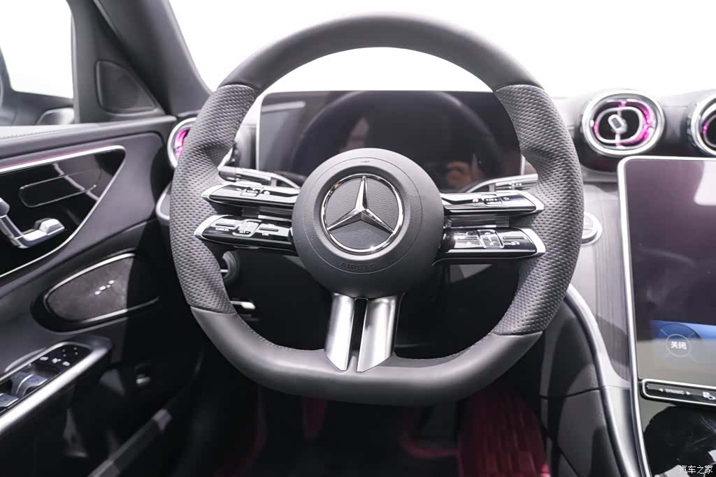 Mercedes-Benz C-Class, 2022 17