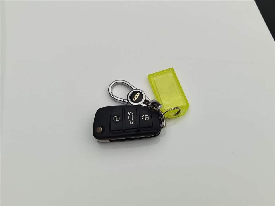 Chery Arrizo 5