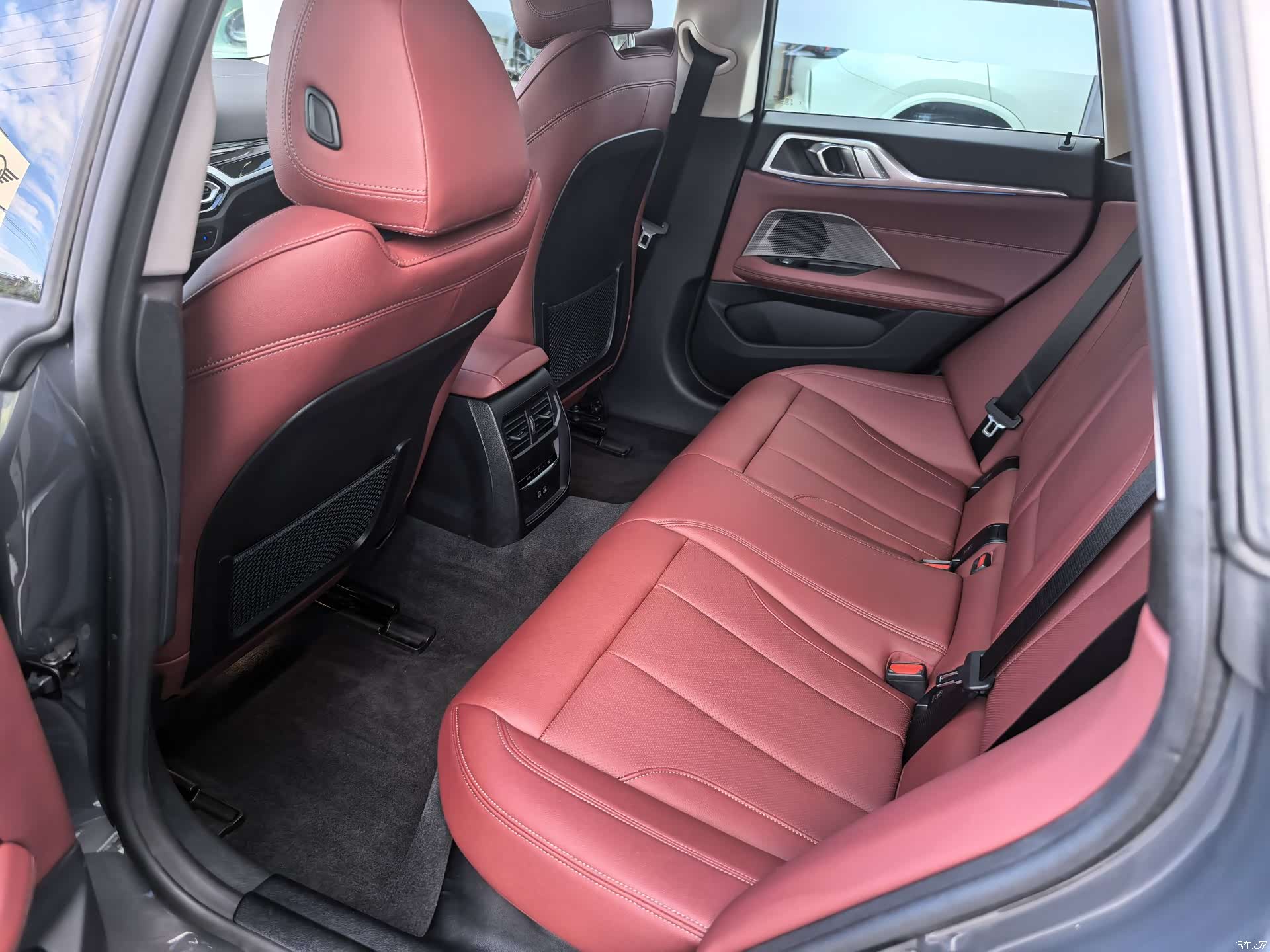 BMW i4, 2025 6
