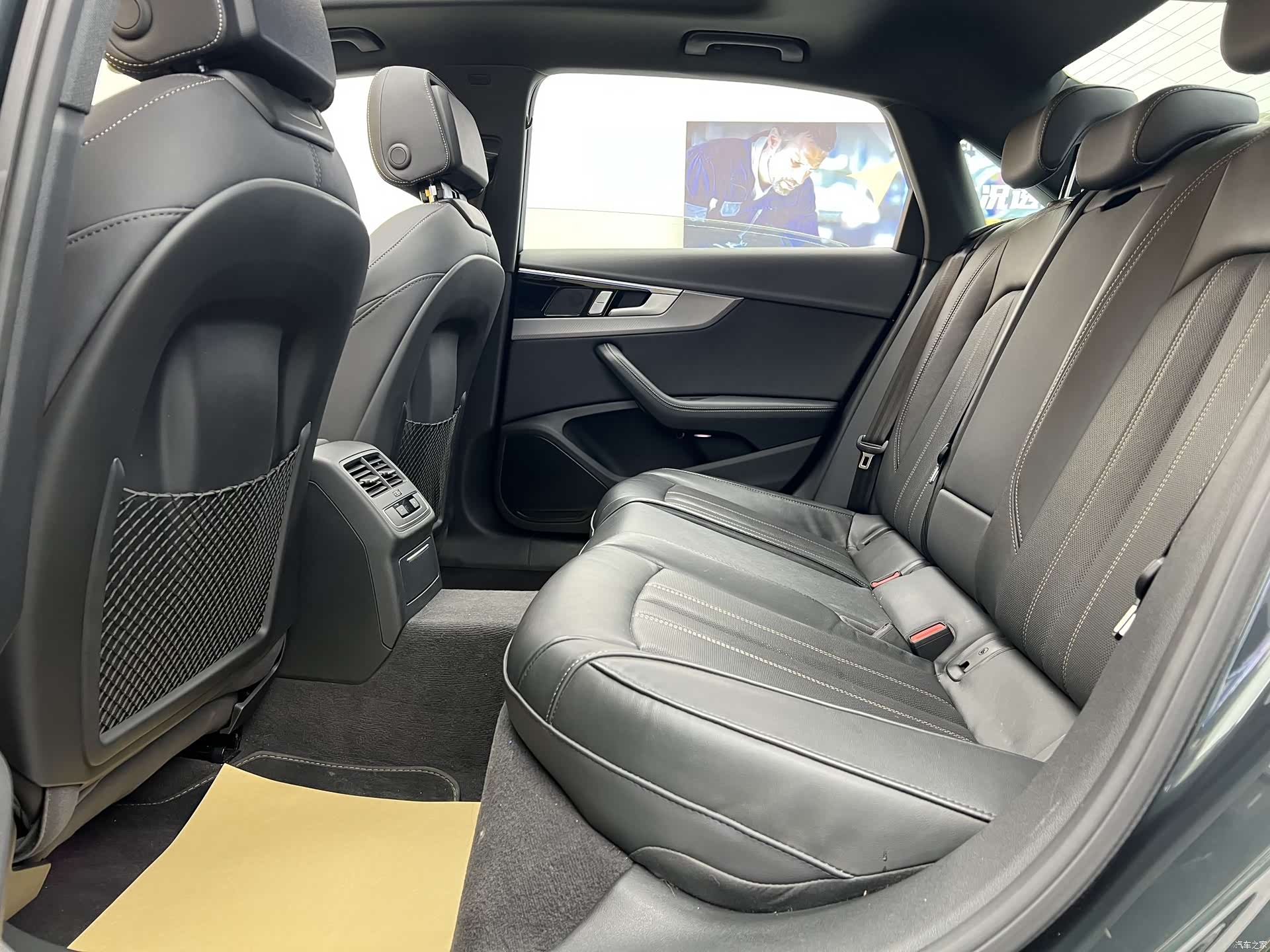 Audi A4L, 2024 9