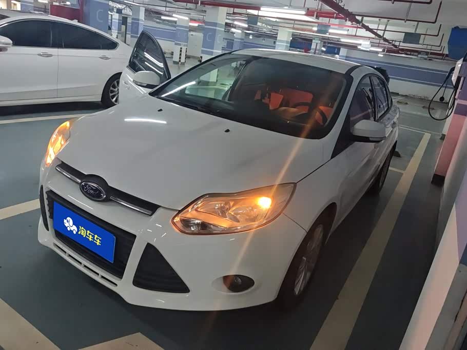 Ford Focus 2012 1.6L AT Comfort