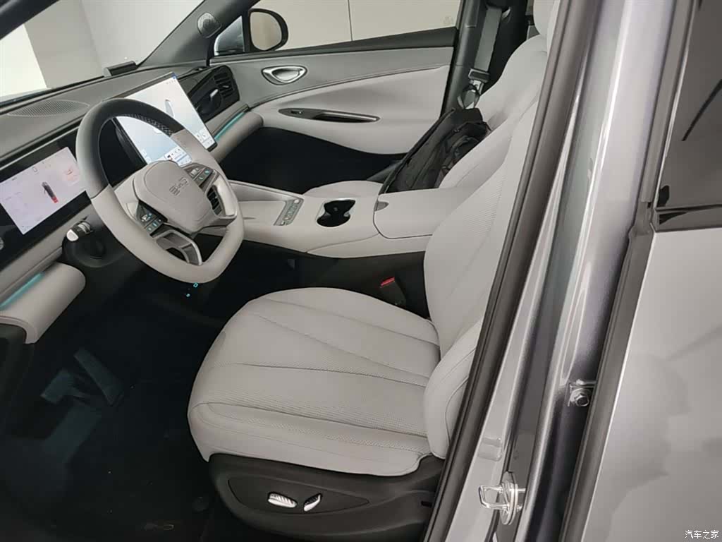 BYD HiAce, 2025 15