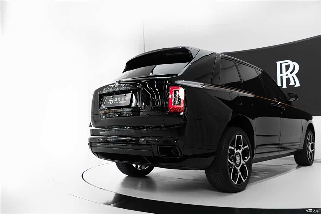 Rolls-Royce Cullinan, 2021 4