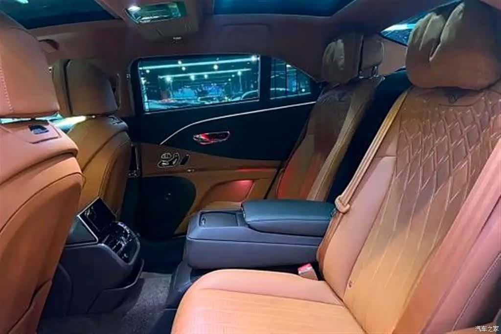 Bentley Flying Spur, 2022 6
