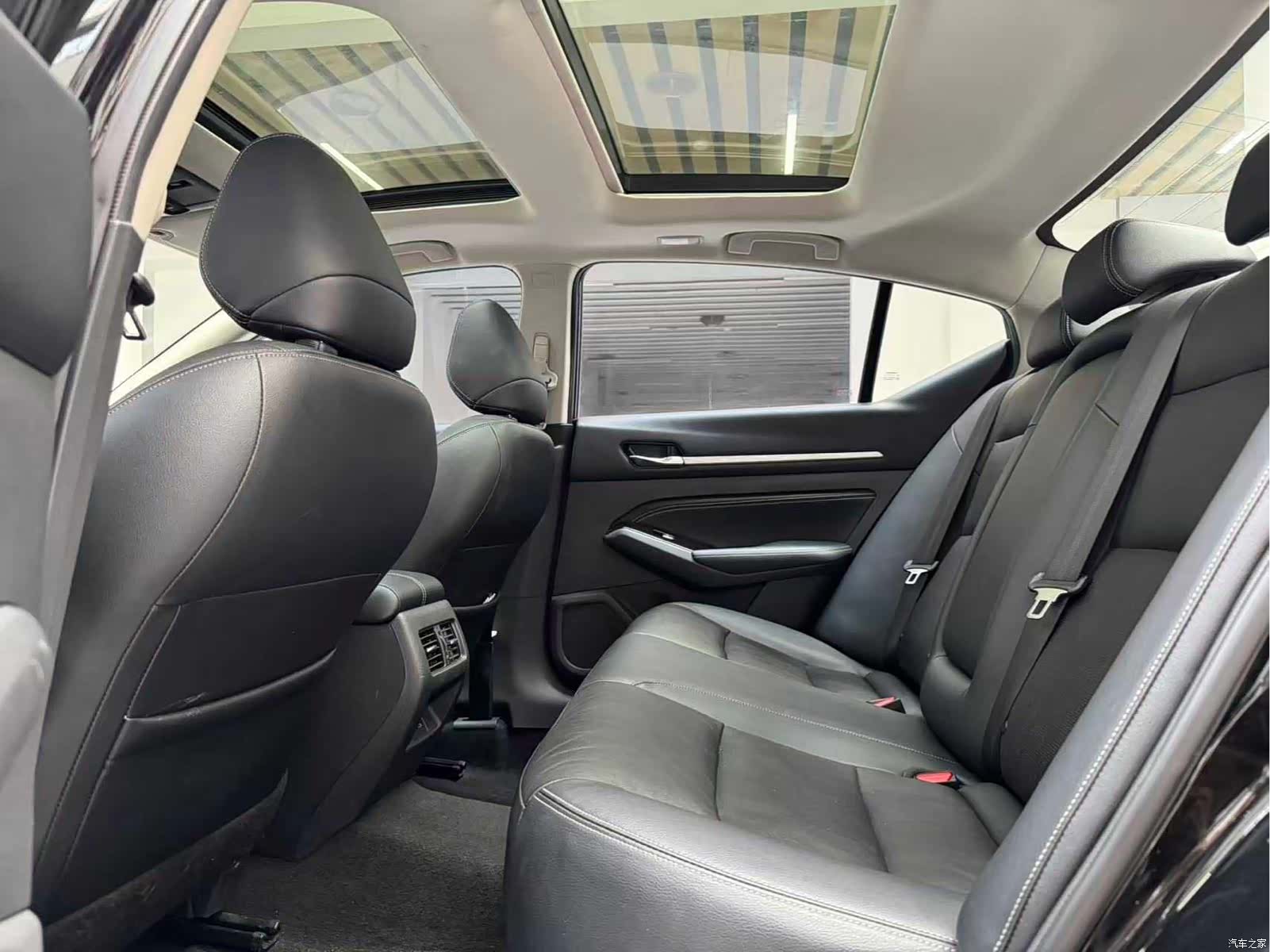 Nissan Teana, 2023 13