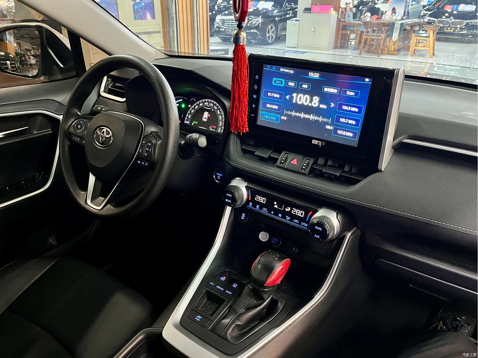 Toyota RAV4, 2021 15