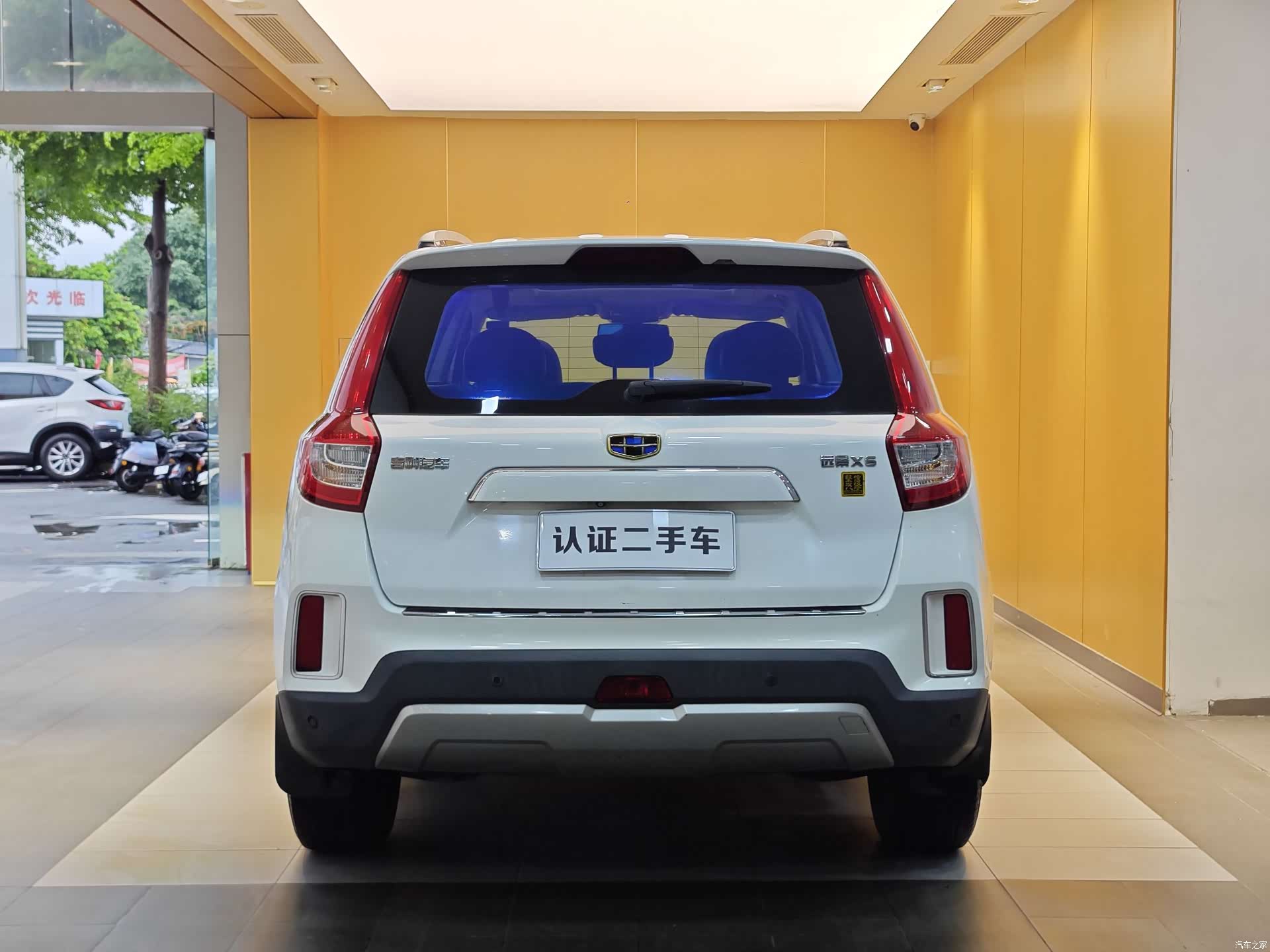 Geely X6, 2016 27