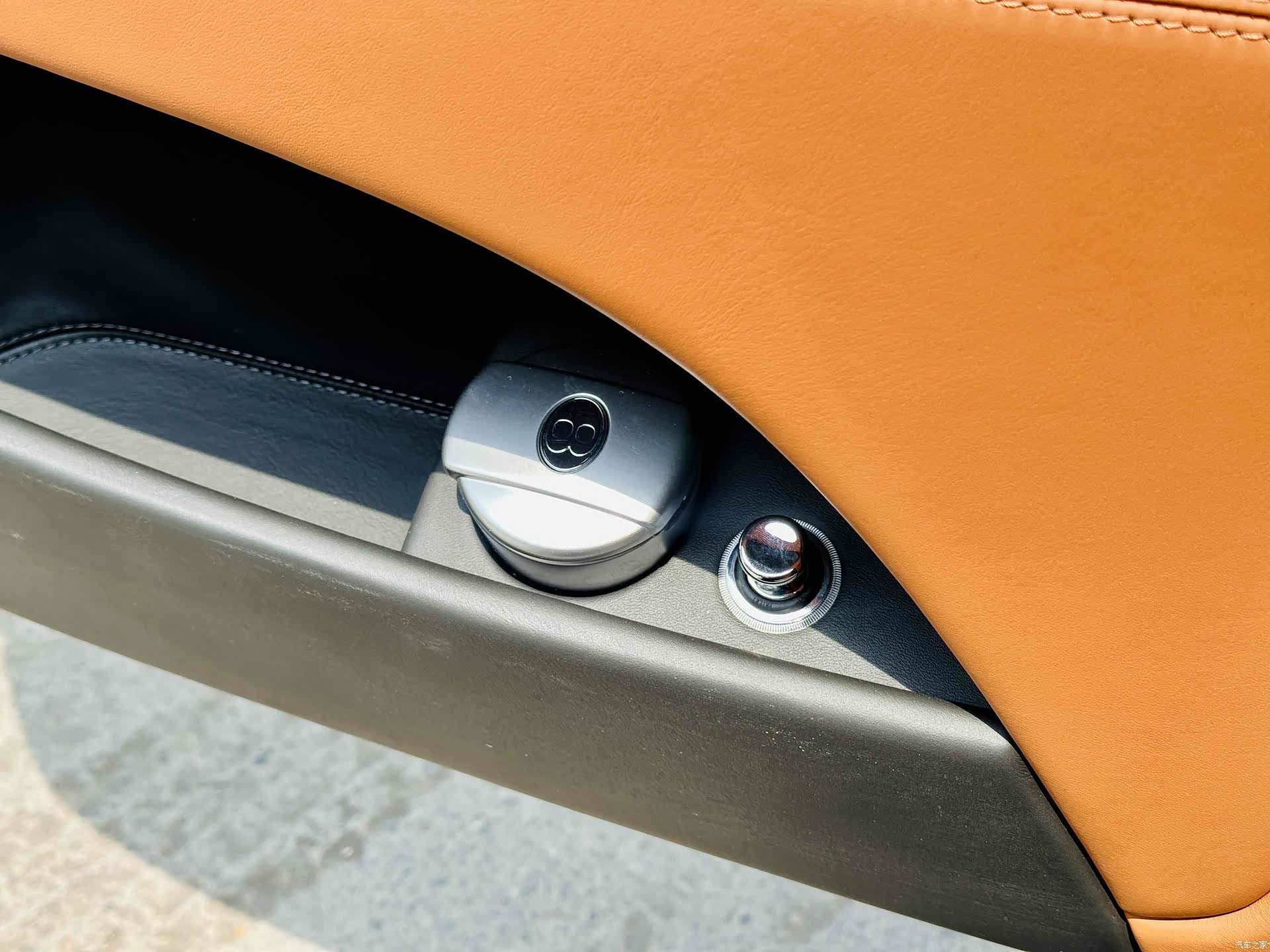 Bentley Flying Spur, 2014 4