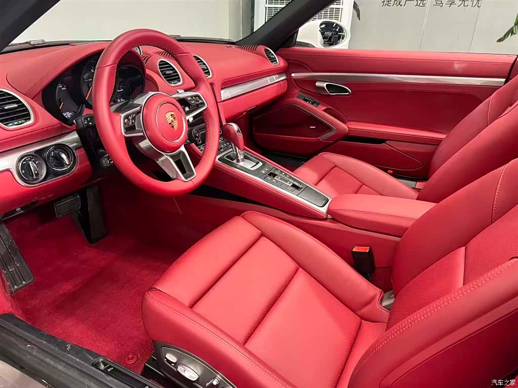 Porsche Boxster, 2025 10