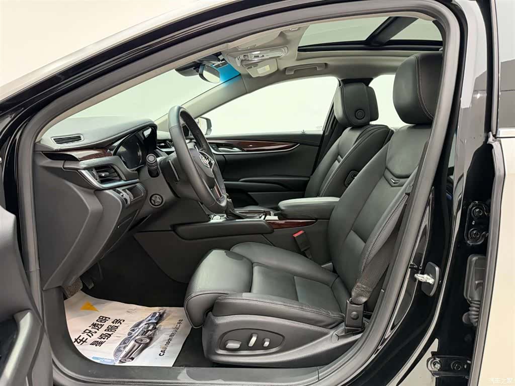 Cadillac XTS, 2015 15