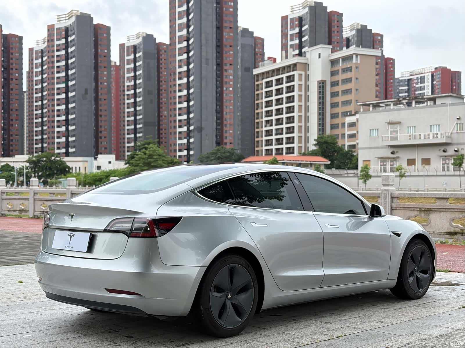Tesla Model 3, 2020 9
