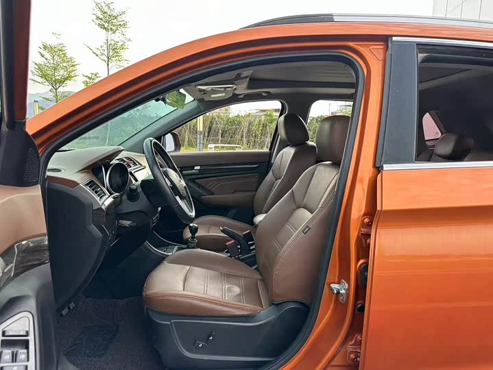 BAIC Weiwang S50 2016 1.5T МКПП le dong zun xiang xing