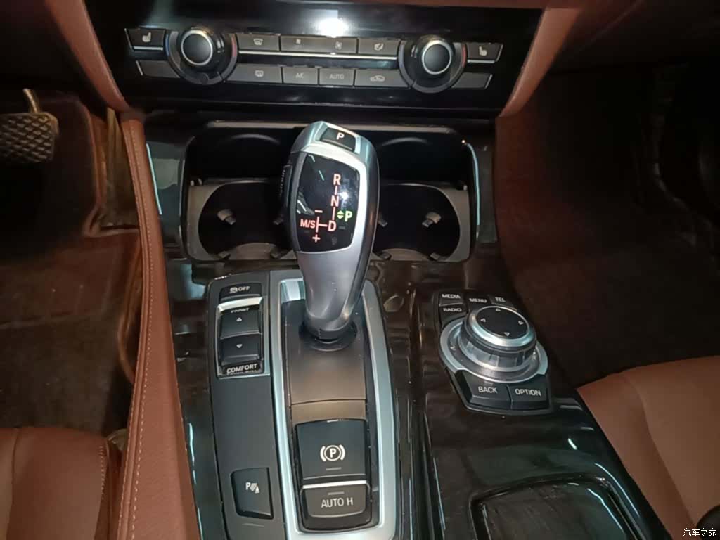 BMW 5 Series, 2015 14