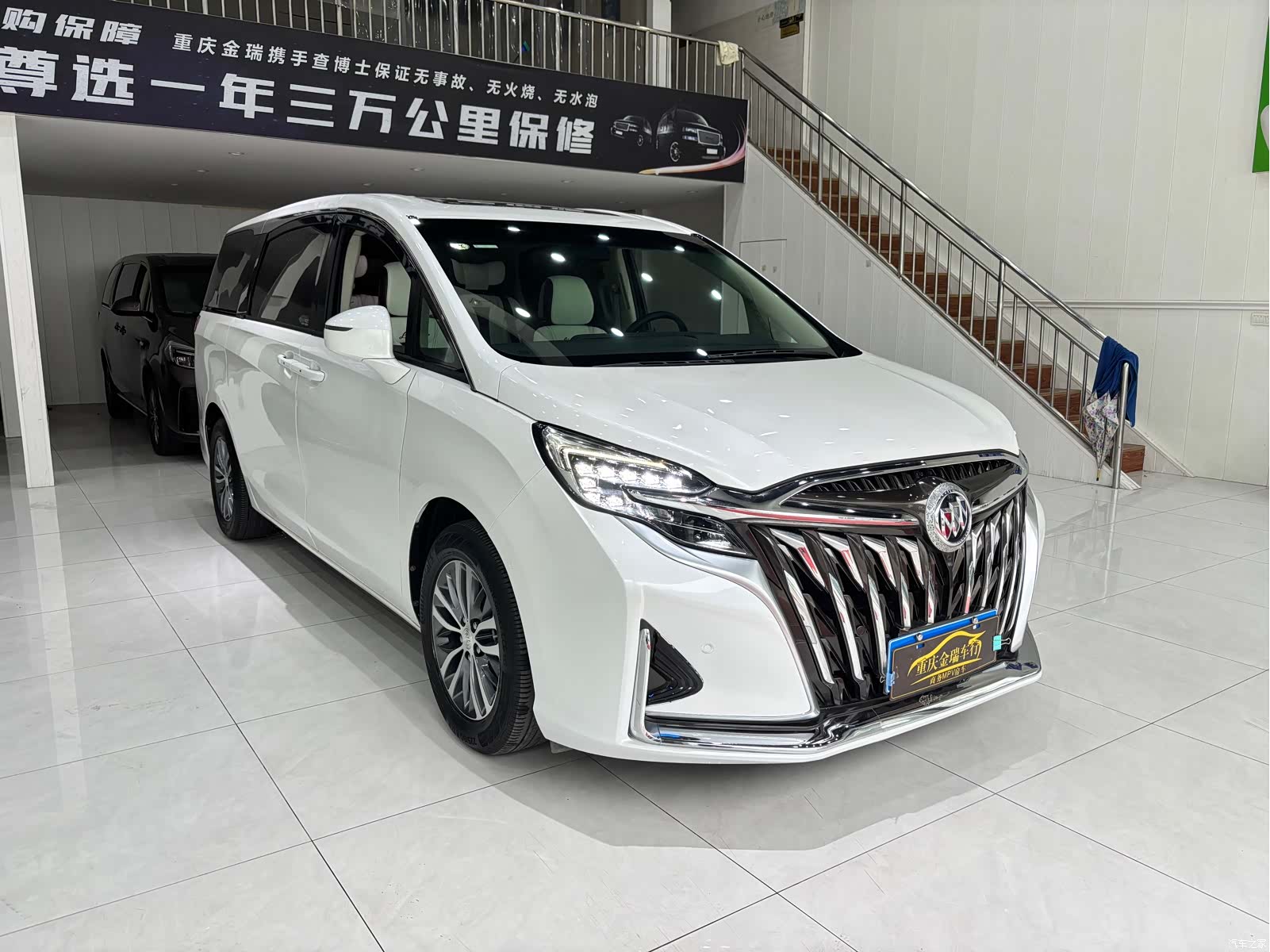 Buick GL8, 2021 3