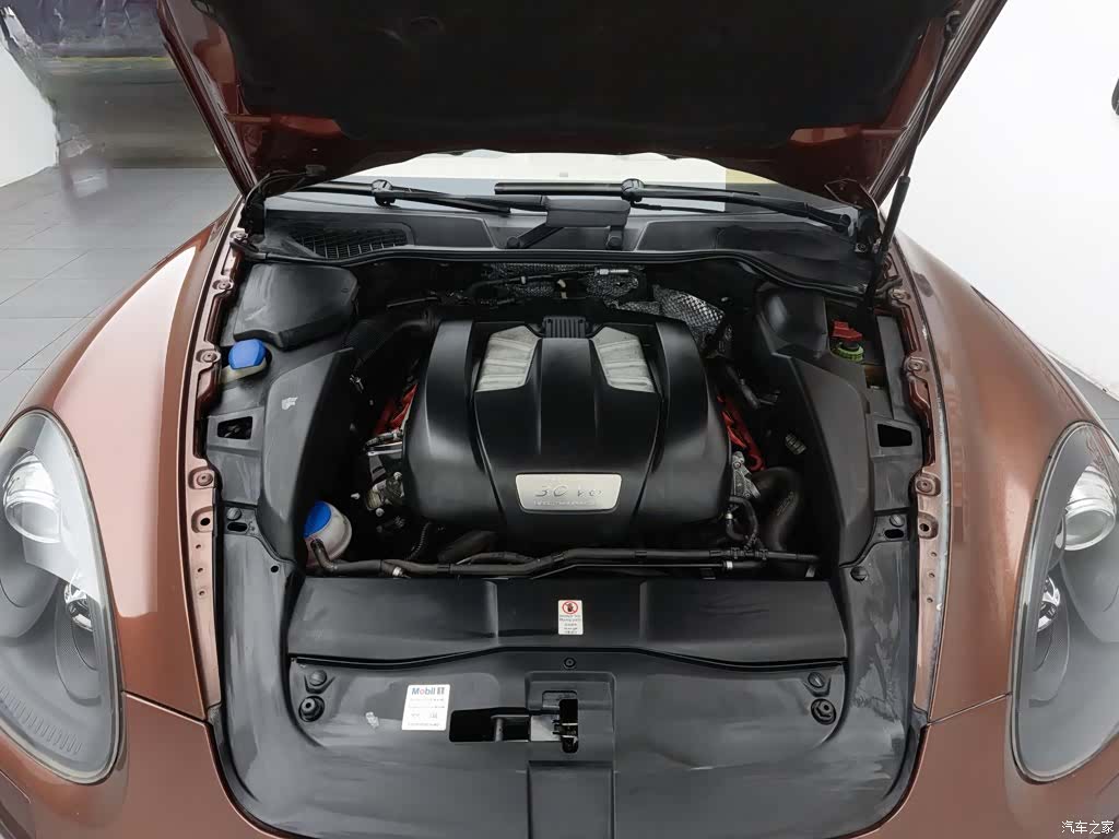 Porsche Cayenne, 2013 6