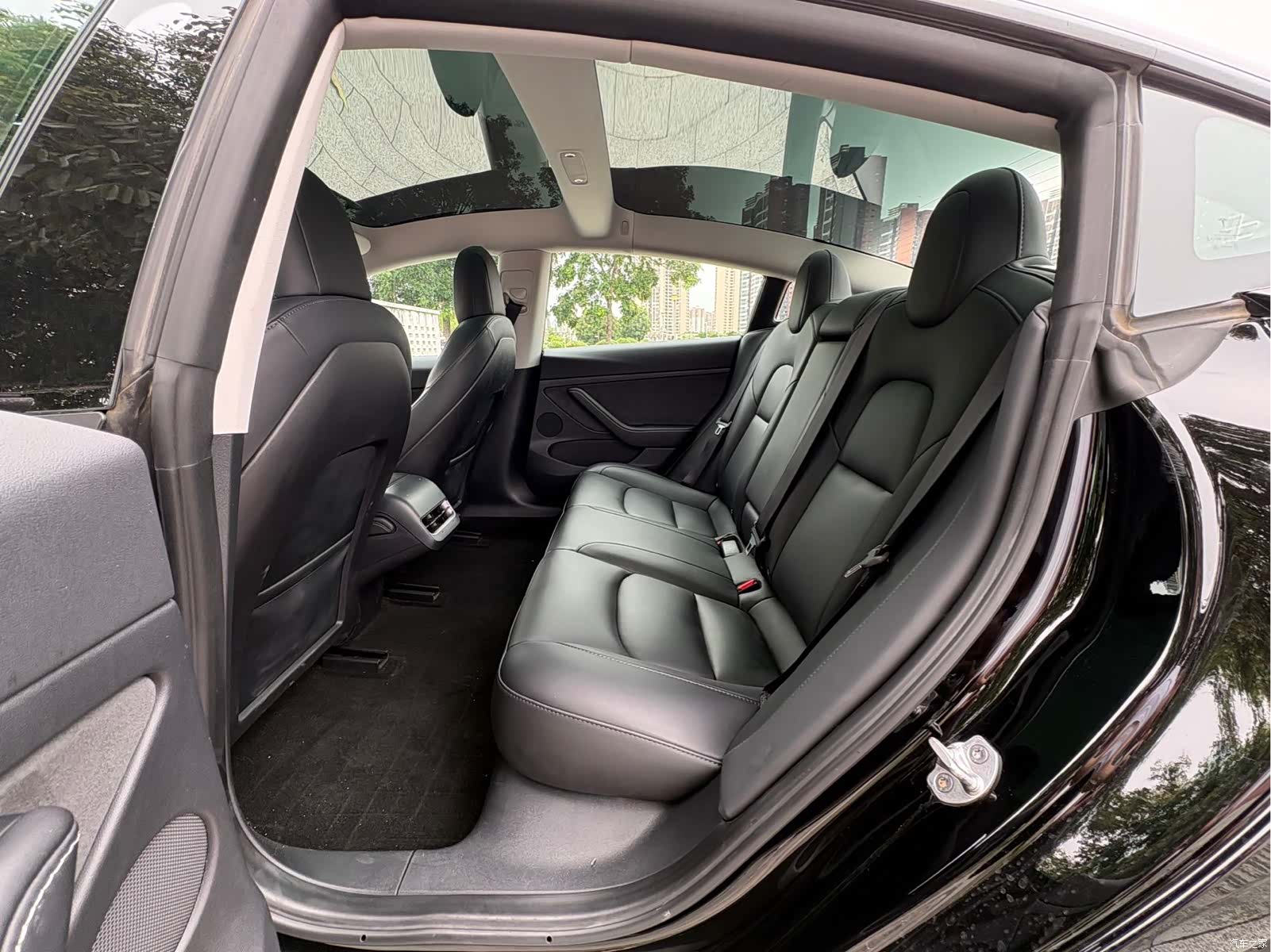 Tesla Model 3, 2022 6