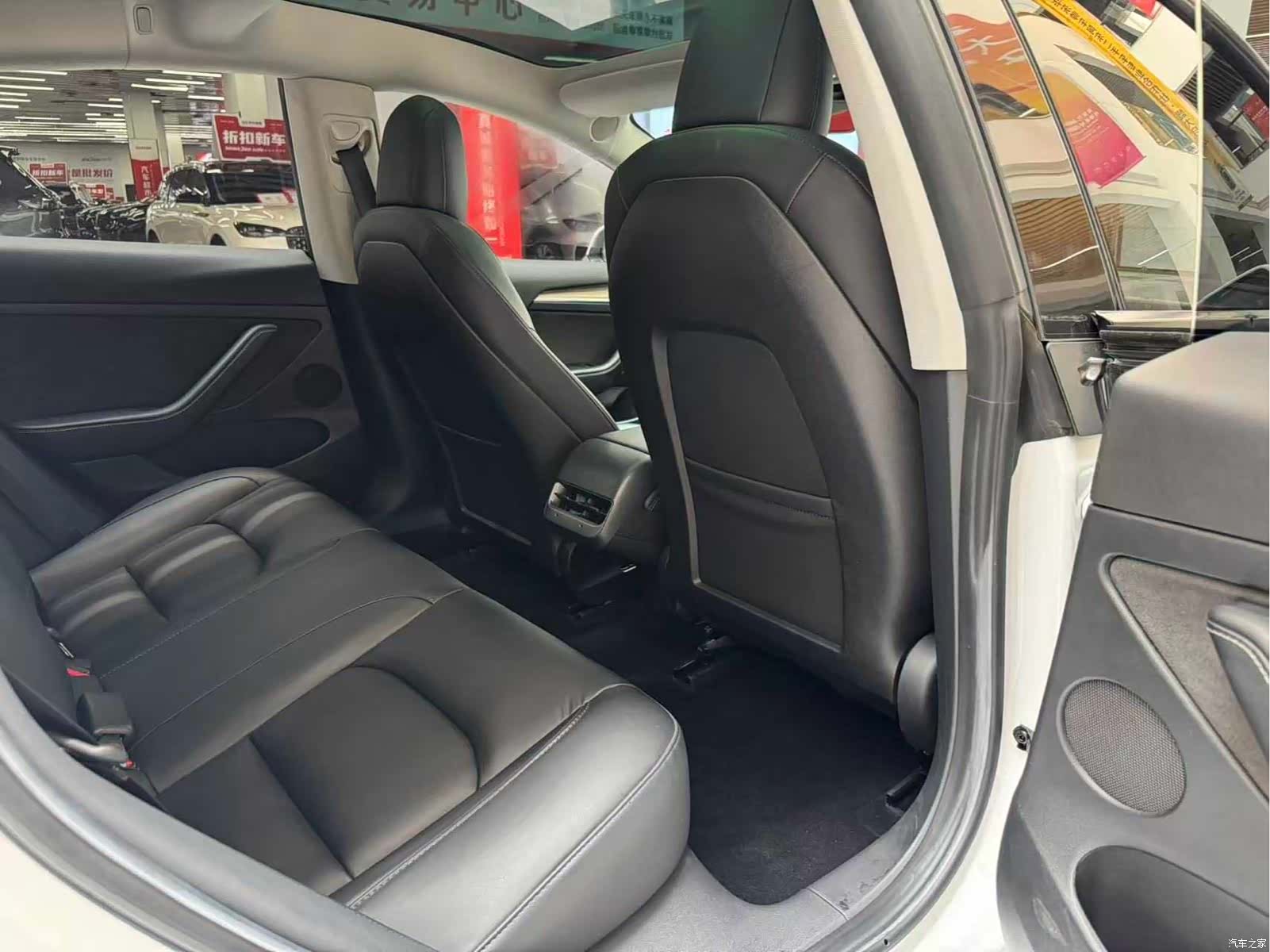 Tesla Model 3, 2022 19