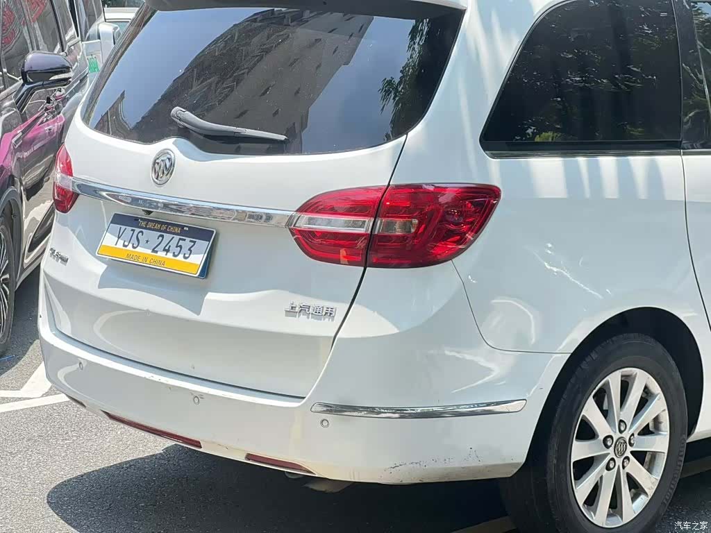 Buick GL8, 2018 8