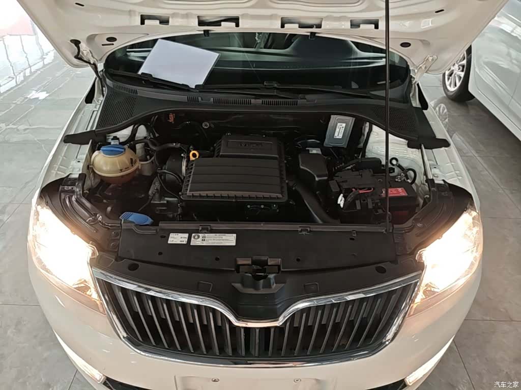 Skoda Rapid, 2015 20