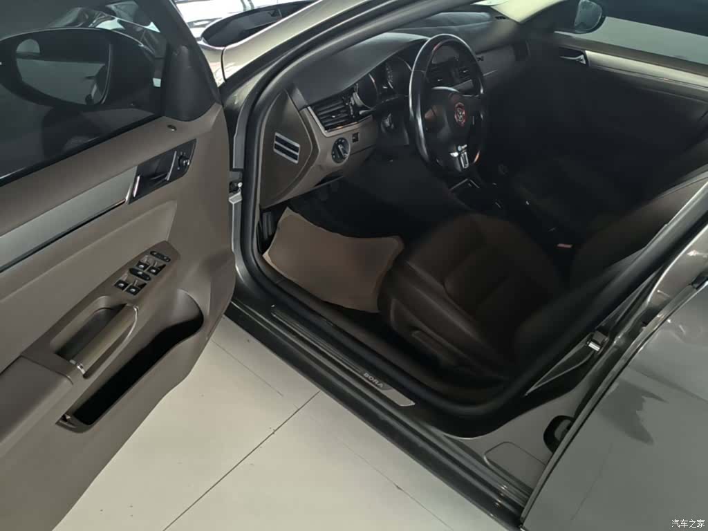 Volkswagen Bora, 2015 16