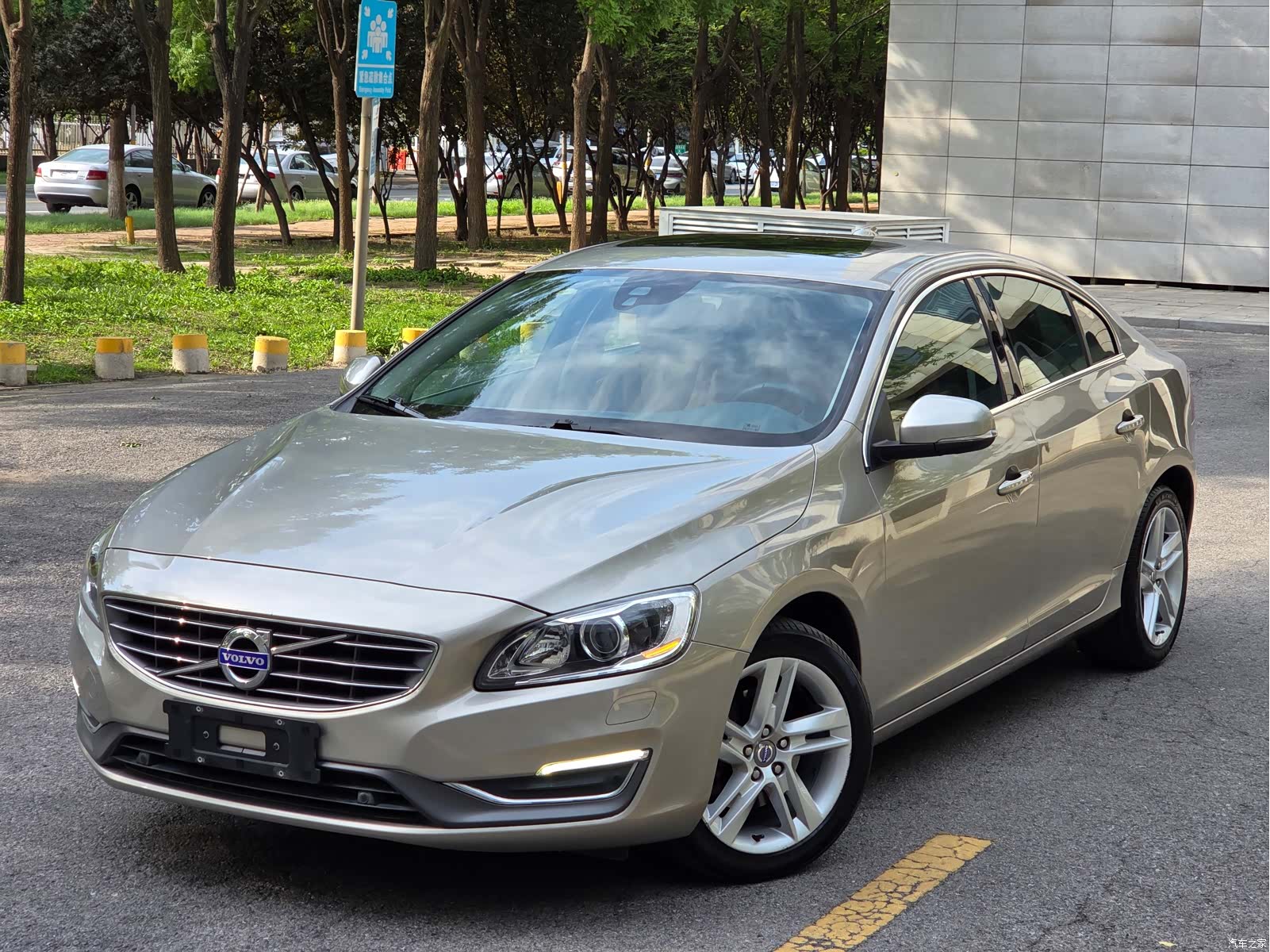 Volvo S60, 2015 10