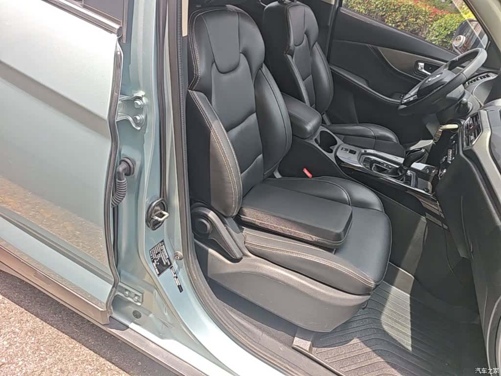DongFeng S560, 2018 25