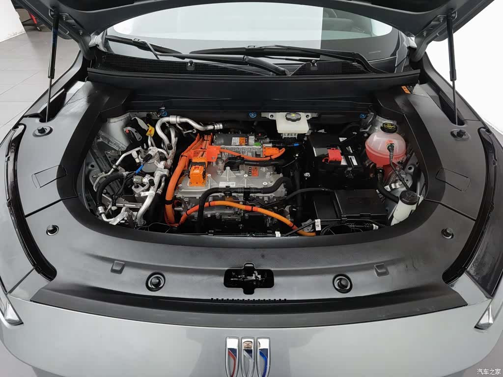 Buick E5, 2025 6