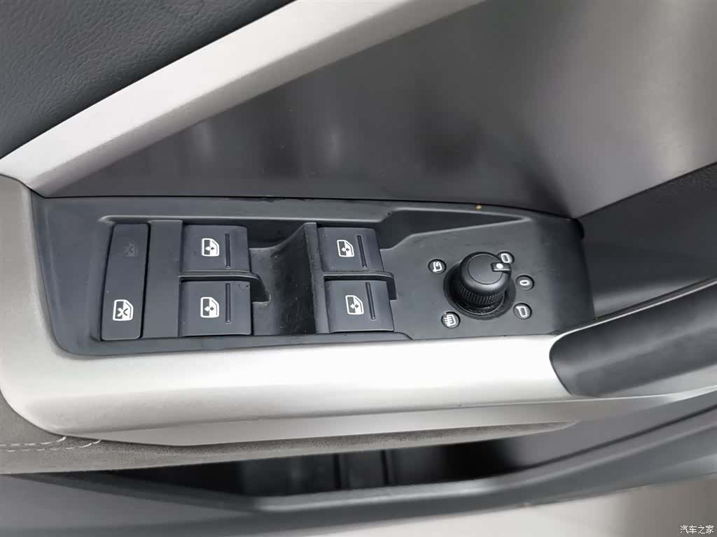 Audi Q3, 2020 9