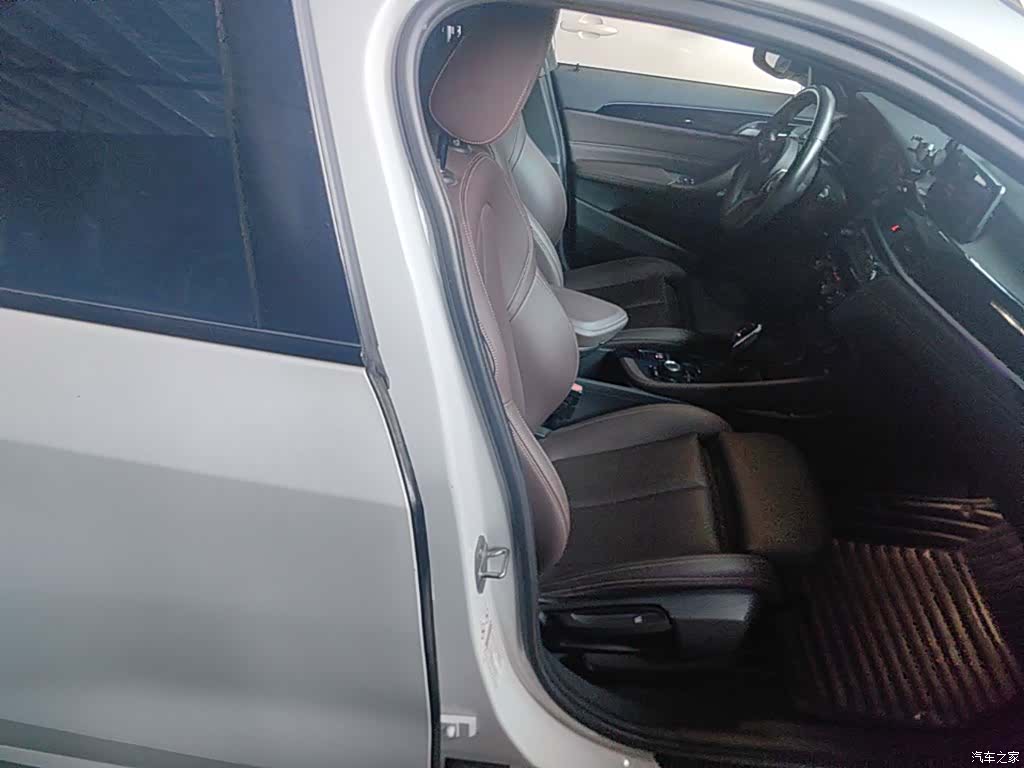 BMW X2, 2020 25