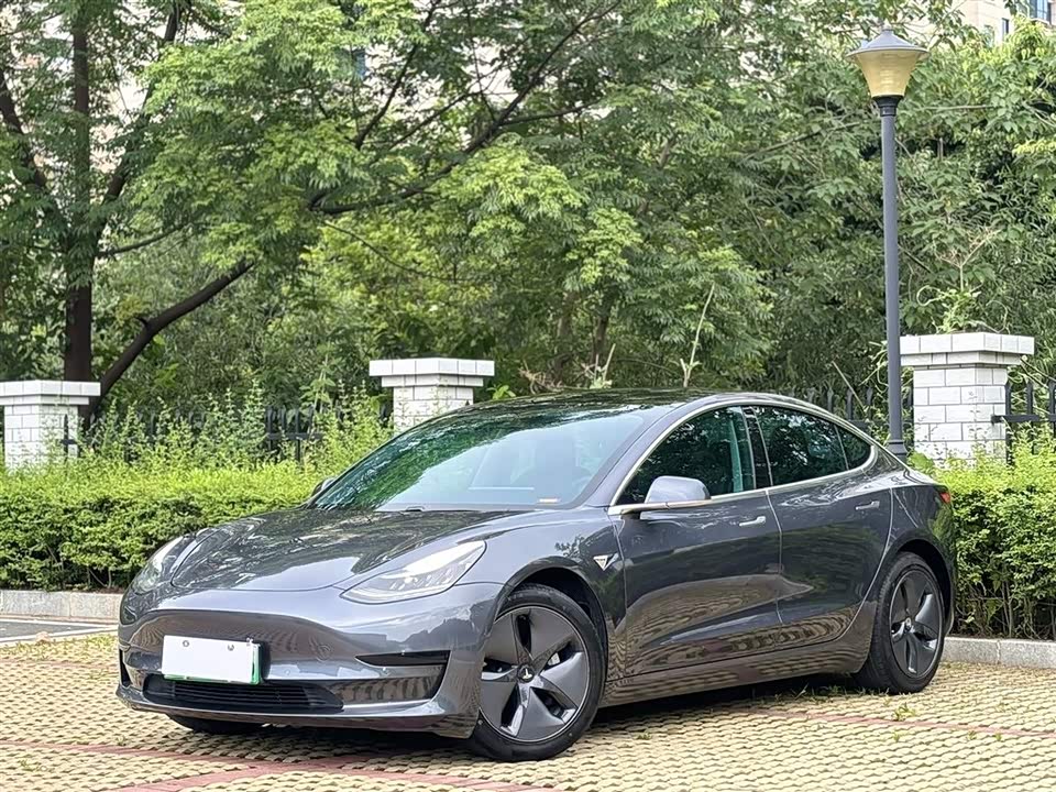 Tesla Model 3 Tesla Model 3