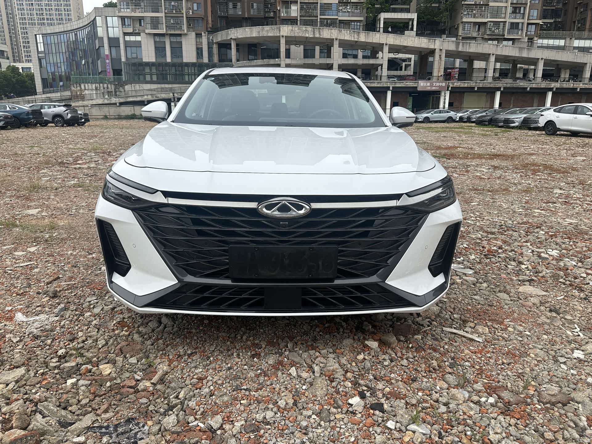 Chery Arrizo 8, 2024 2