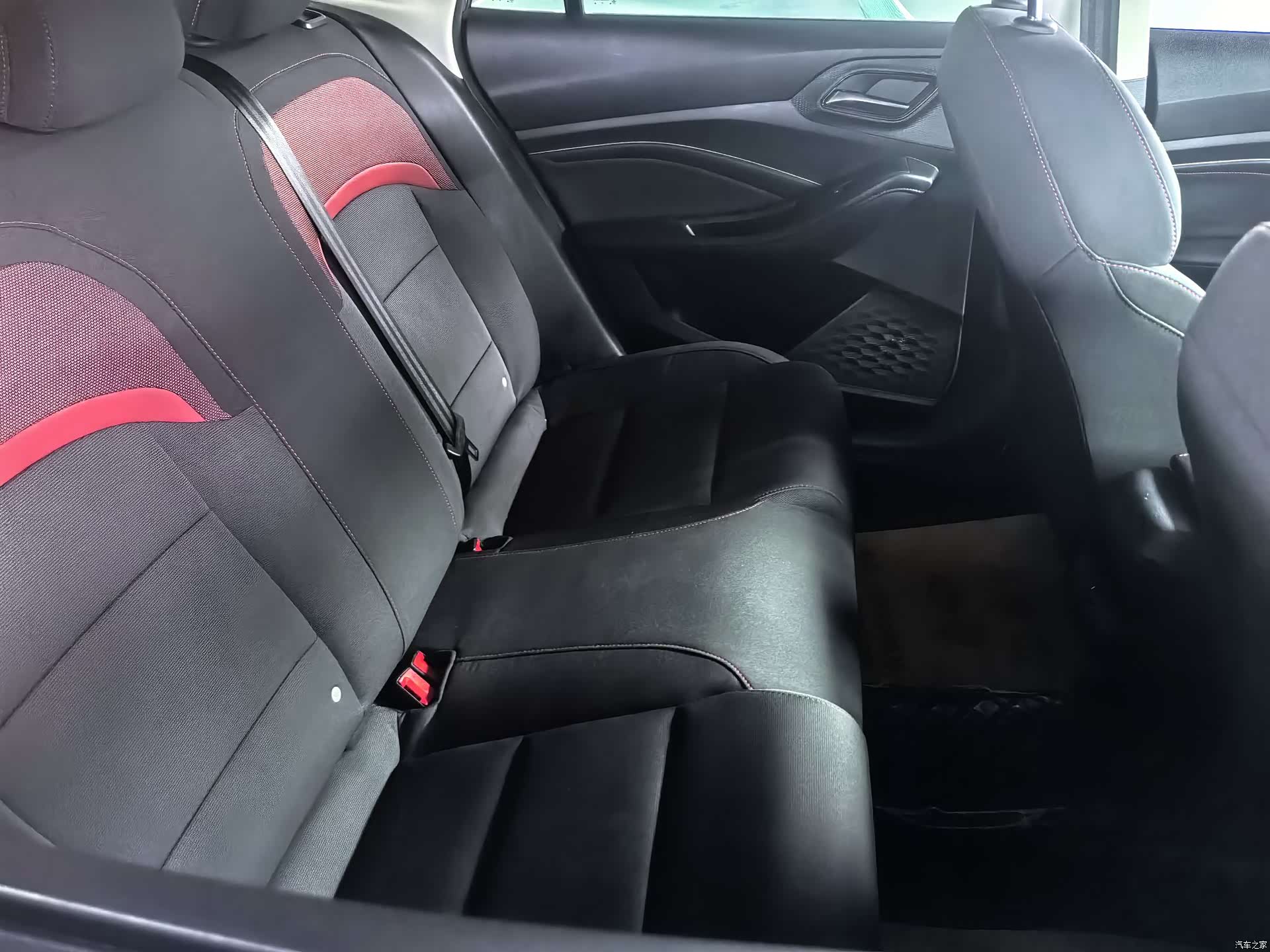 MG MG5, 2021 все фото