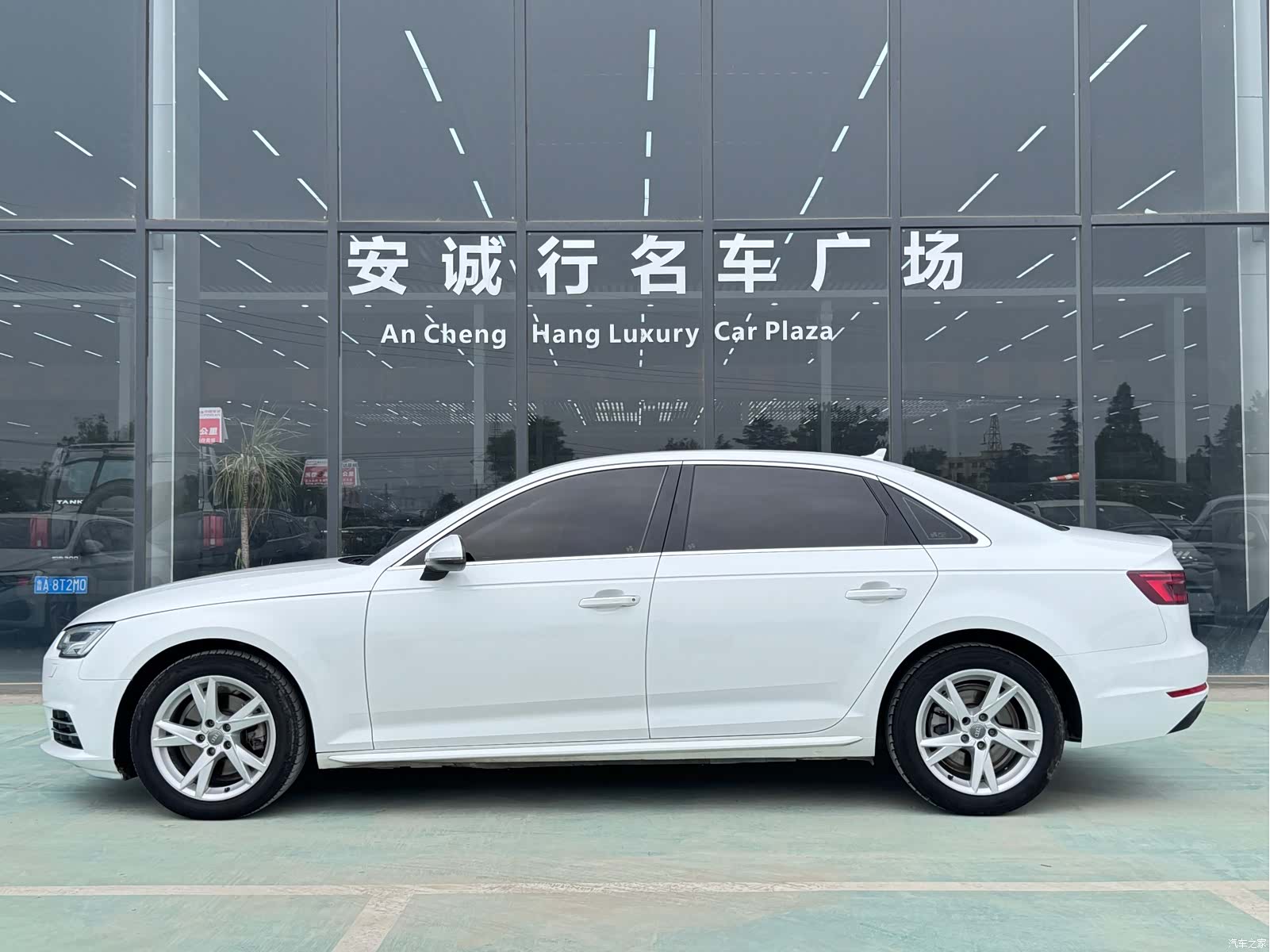 Audi A4L, 2018 4