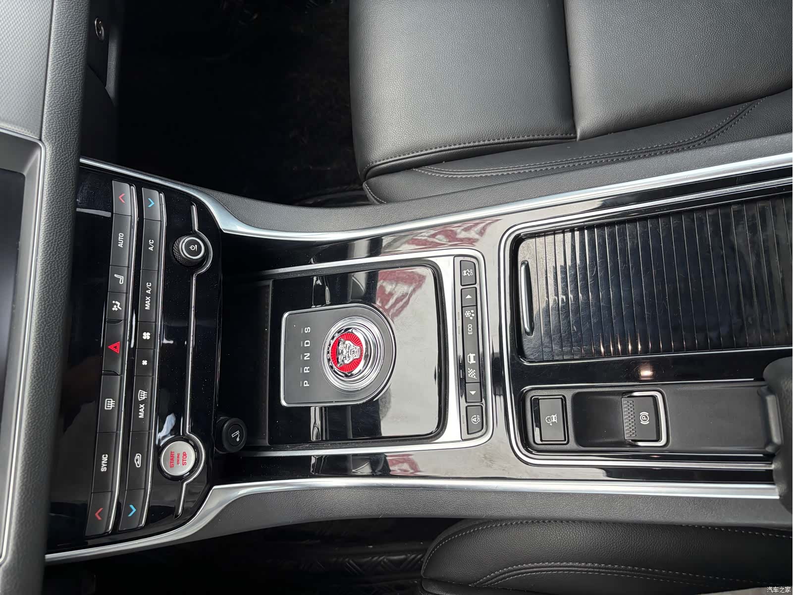 Land Rover P200, 2020 13
