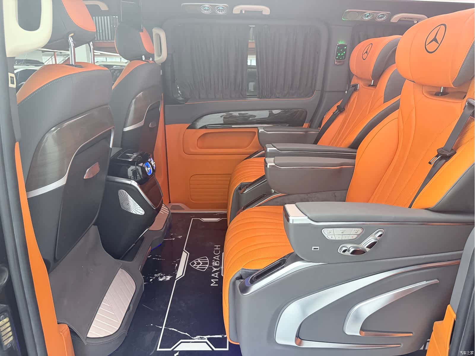 Mercedes-Benz 7, 2021 9