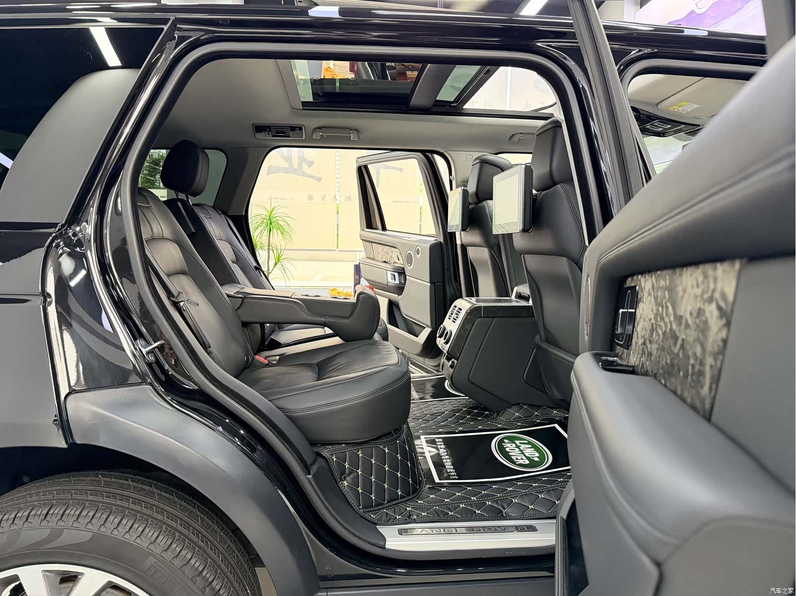 Land Rover Range Rover, 2019 19