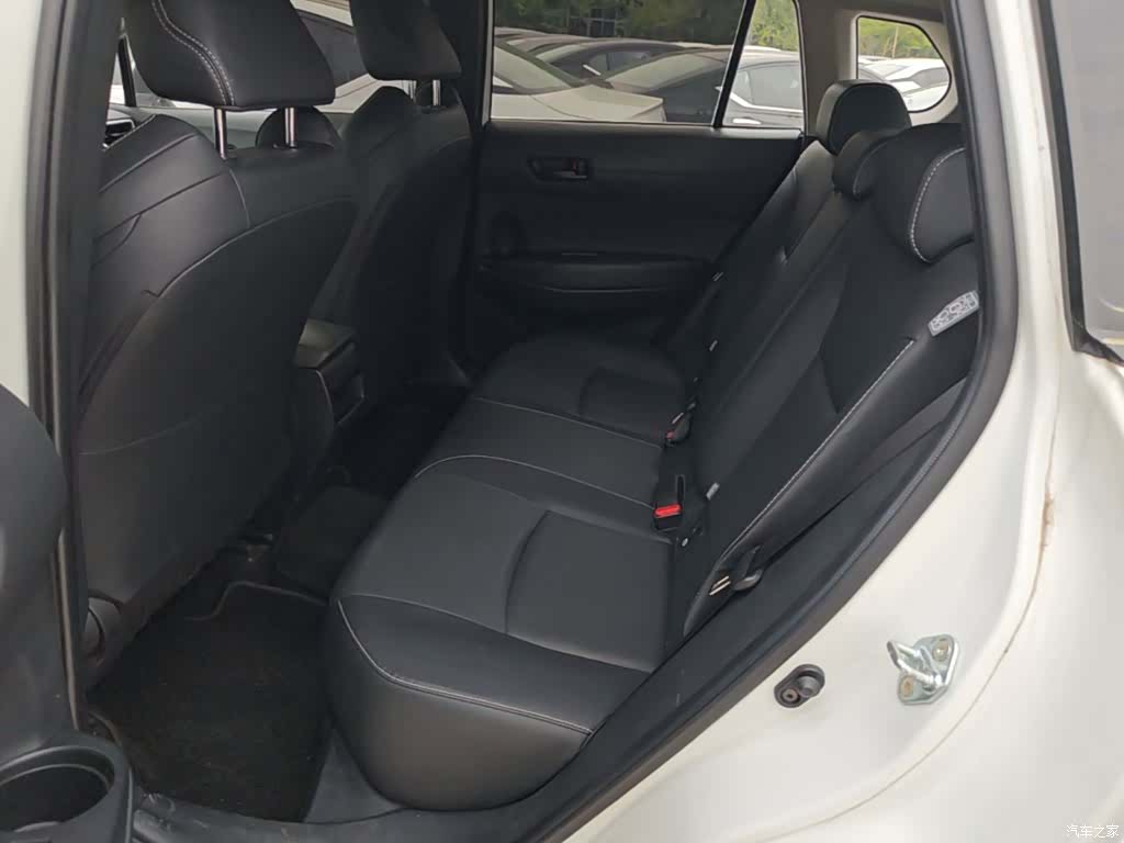 Toyota Frontlander, 2025 17