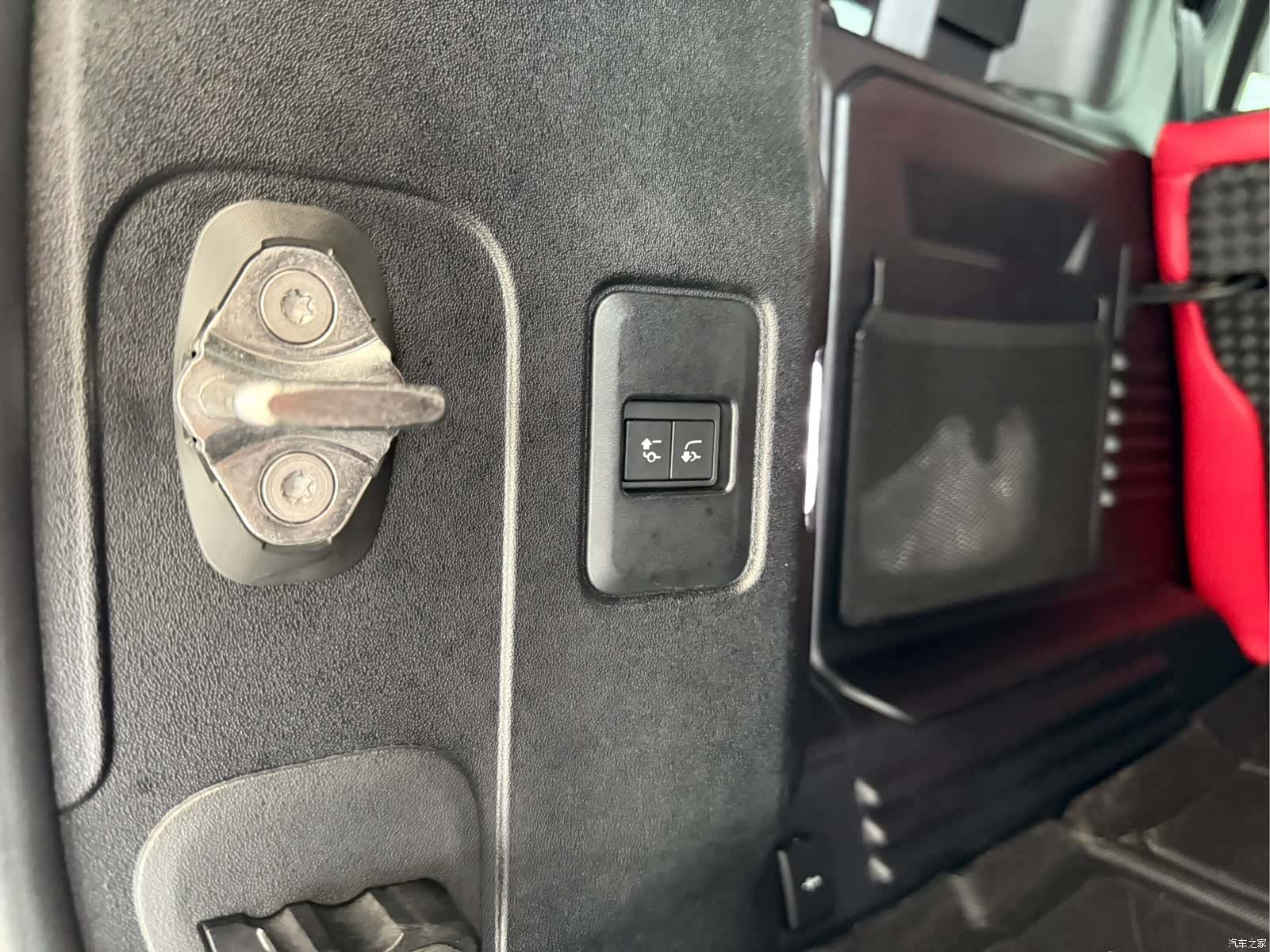 Land Rover Defender, 2022 19